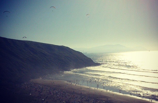 Egun zoragarria hondartzan #playa #sol #lasalvaje #larrabasterra #naturismo – Instagram