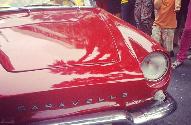 Naranja pidiendo rojo #auto #caravelle #barakaldokojaiak #coche #car #antiguo – Instagram