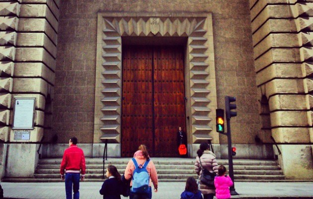 Ábrete Sésamo! #Parroquia #NuestraSeñoraDeLasMercedes #LasArenas #Getxo #Puerta #atea – Instagram