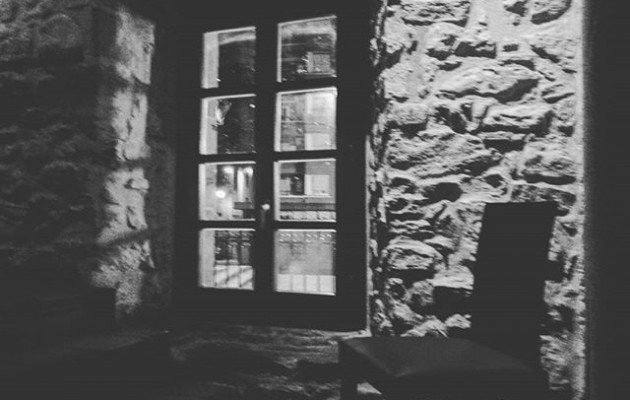 #Rincones para #reflexionar#introspección #reflexiorakotxokoak@igerseuskadi #blacknwhite #blancoynegro #zuribeltza – Instagram