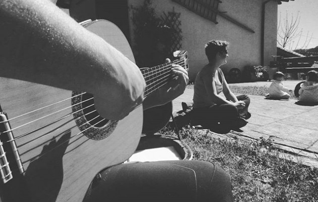 #Guitarreo #campestre #musika #gitarra #koadrilla #kuadri #blancoynegro #zuribeltz – Instagram