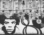 #graffiti #urbanart #arteurbano #ventanas #blackandwhite #blancoynegro #jimmyhendrix #disco #cara #music #laredol – Instagram